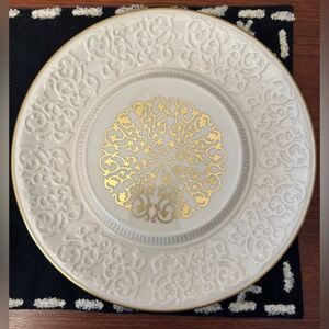 Lenox Chalet Collection Ivory Cheese Tray Cake Plate 24k Gold Design and Trim